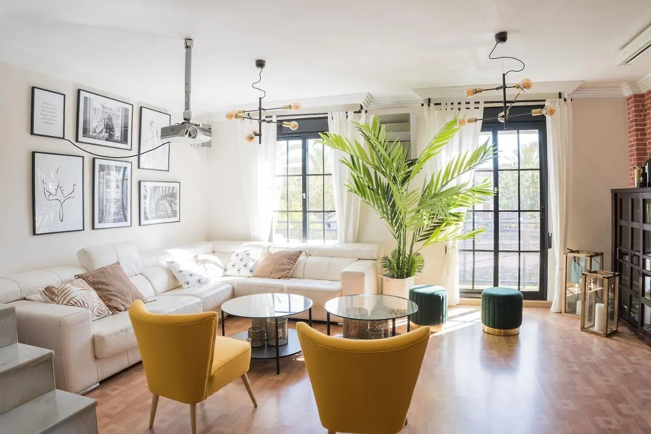 Street Level Apartment. Swimming Pool, Wifi, Aguadulce  España